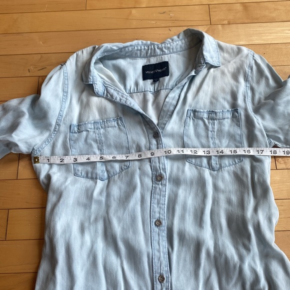 Velvet Heart light denim style button down dress - Picture 7 of 9